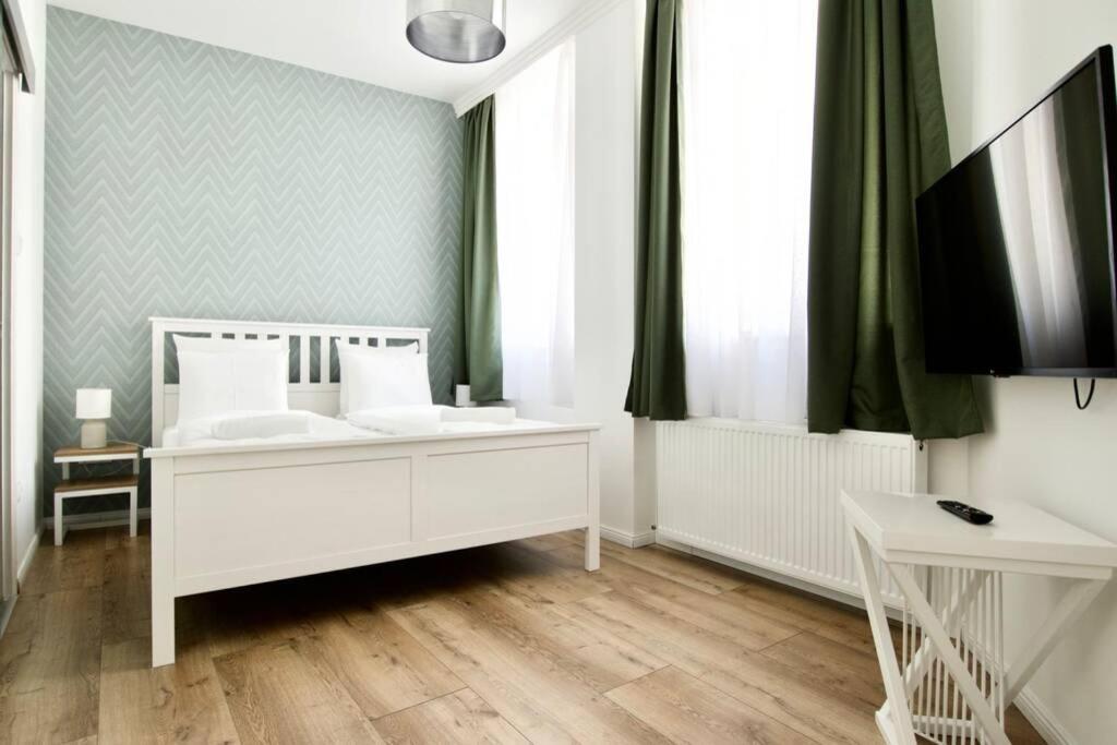 Premium Apartment By Hi5-Vaci Str. 3 Bedroom Будапеща Екстериор снимка